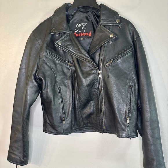 Mustang Women’s Black Leather Biker Jacket Size Med - Picture 1 of 10